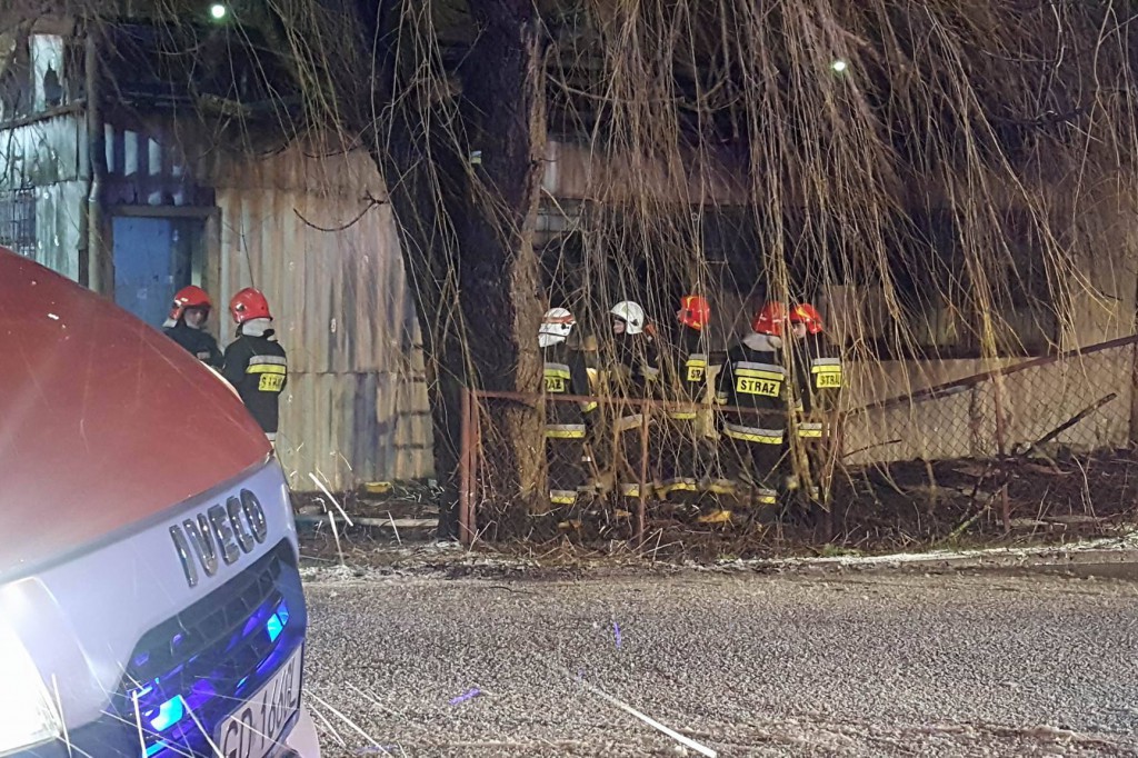 Płonął pustostan w Wejherowie