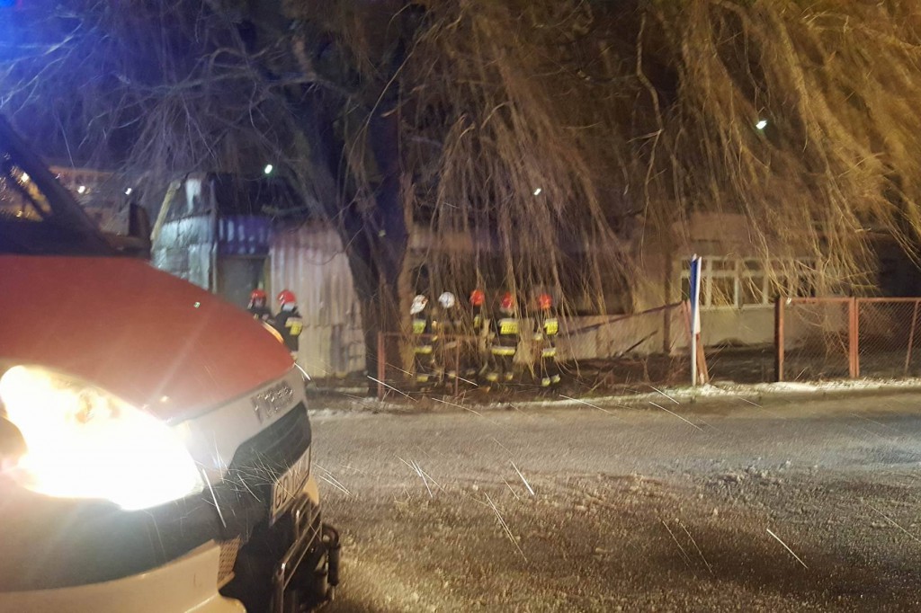 Płonął pustostan w Wejherowie