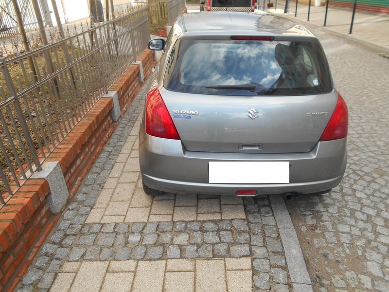 Straż miejska publikuje ?mistrzów? parkowania