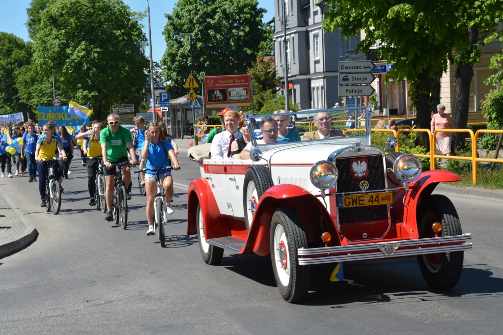 Barwna parada na ulicach Wejherowa