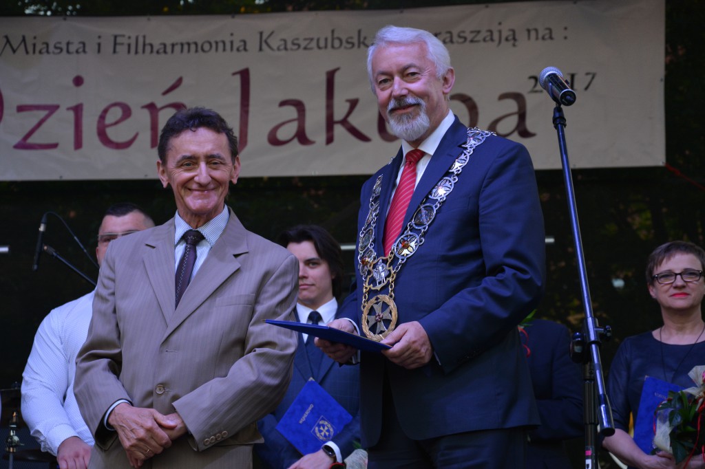 Nagrody, wyróżnienia i świetny koncert Wilków