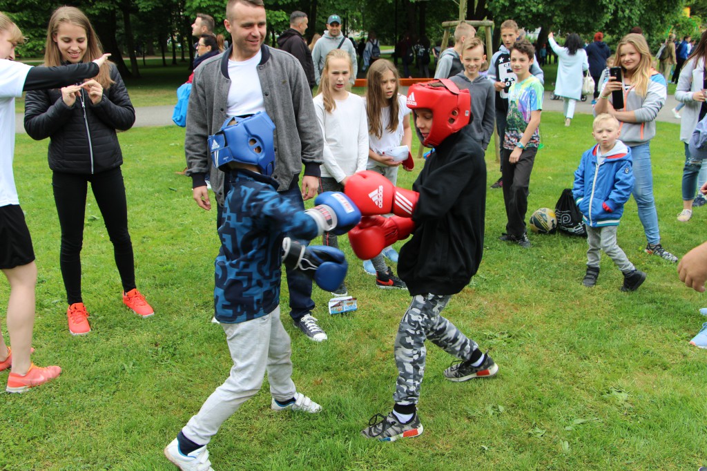 Dzieci świętowały na sportowo [ZDJĘCIA]