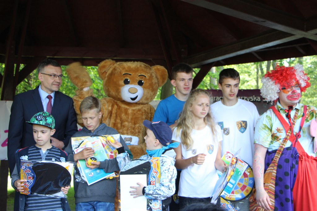 Dzieci świętowały na sportowo [ZDJĘCIA]