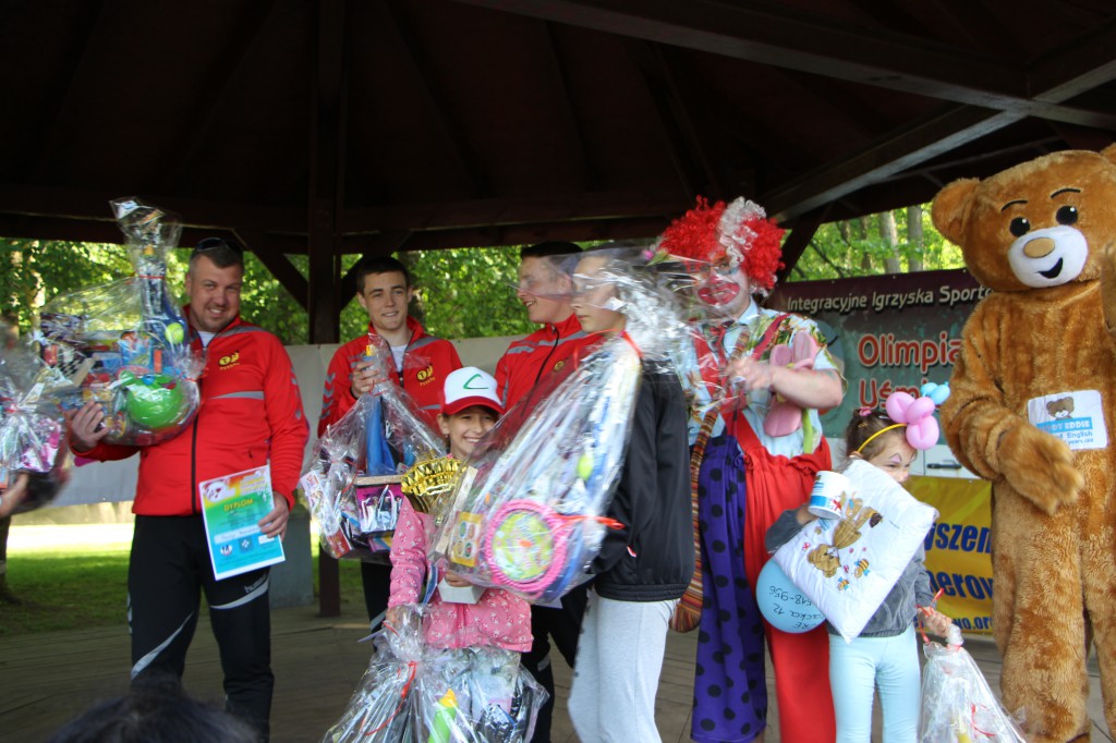 Dzieci świętowały na sportowo [ZDJĘCIA]