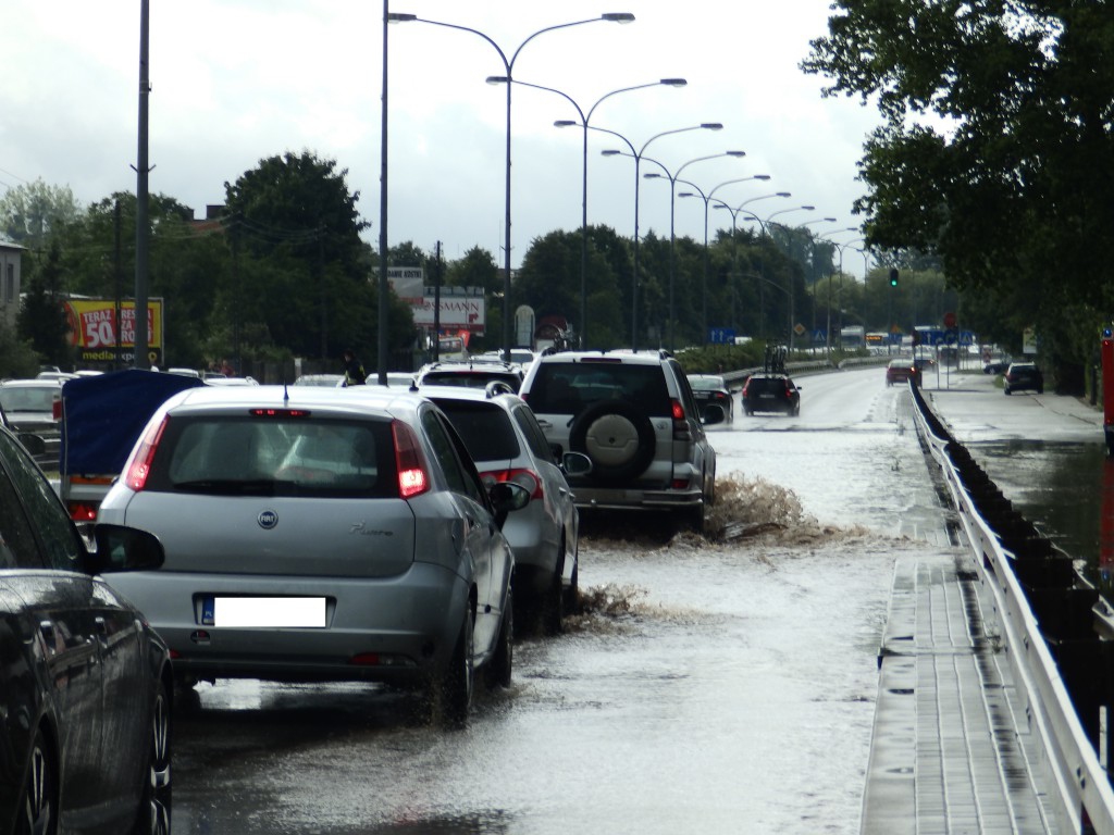 Deszcz w Wejherowie i (znowu) zalane ulice