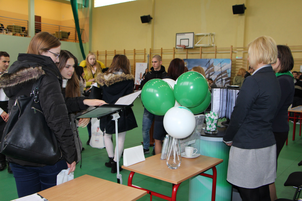 Młodzi na Targach Edukacji i Pracy