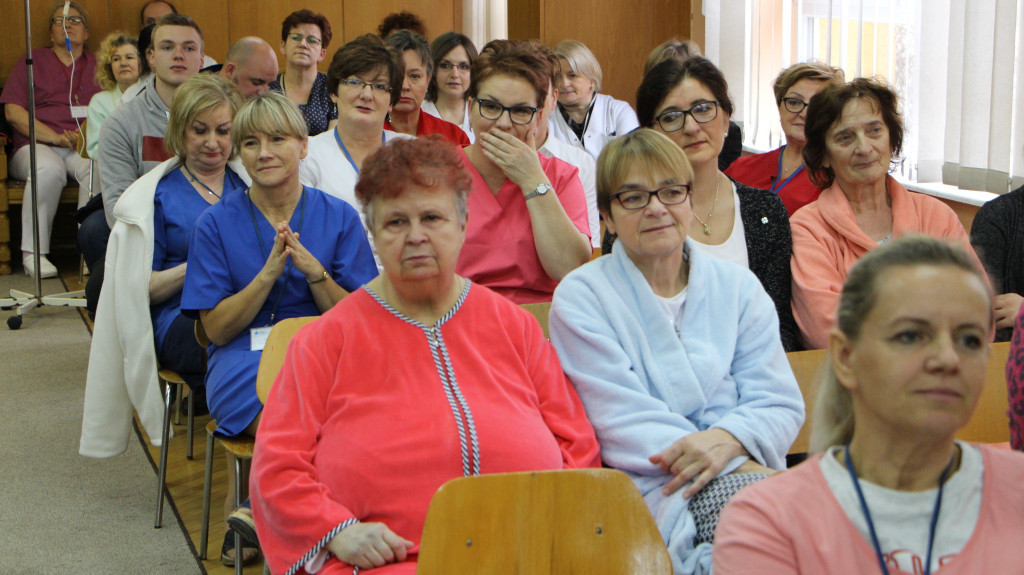  To oni niosą pomoc chorym i cierpiącym