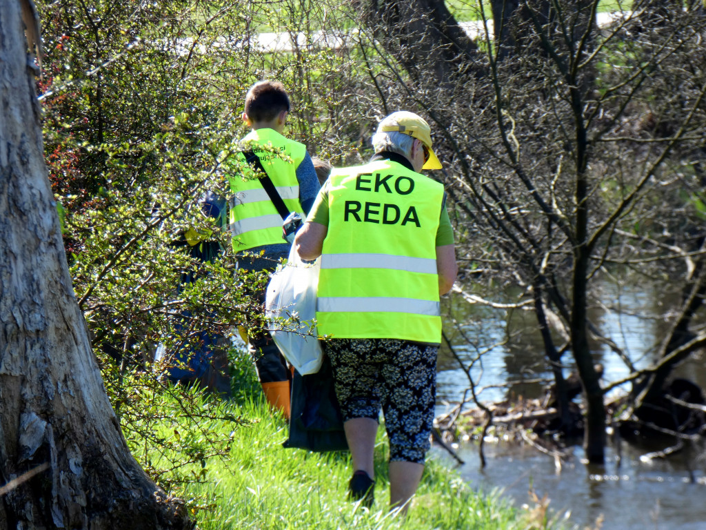 Sprzątanie rzeki Redy
