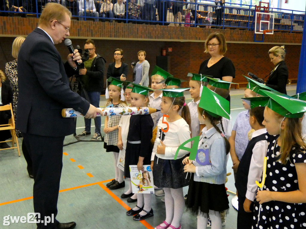 Pasowanie na ucznia w SP Nr 6 Wejherowo