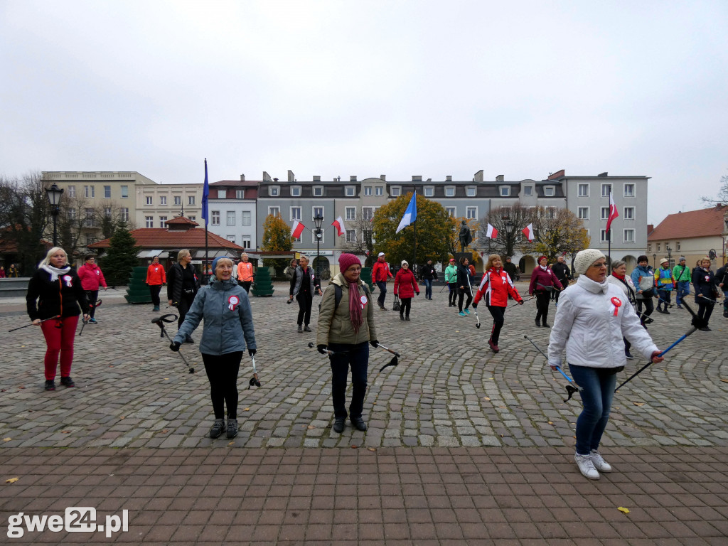 Marsz Niepodległościowy Nordic Walking