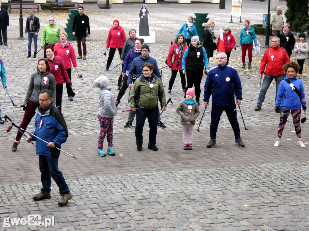 Marsz Niepodległościowy Nordic Walking