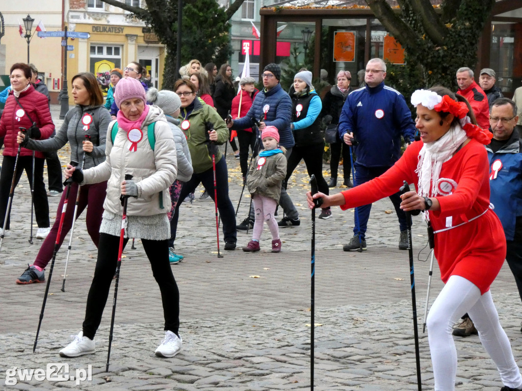 Marsz Niepodległościowy Nordic Walking