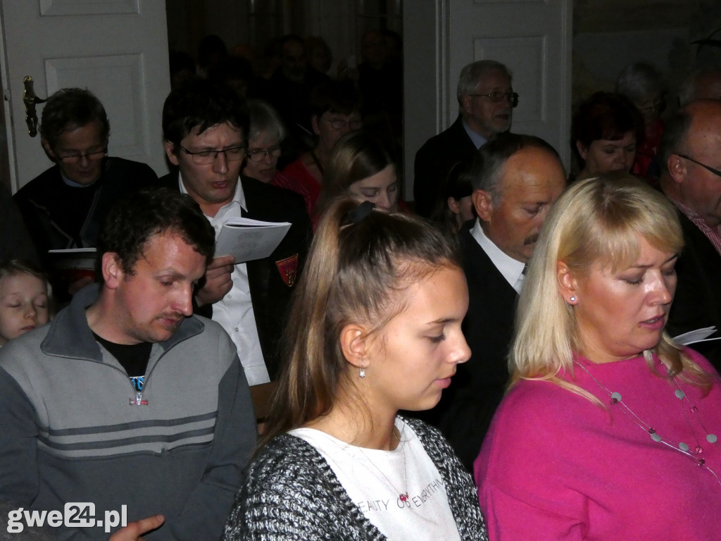 Maraton pieśni patriotycznej w pałacu