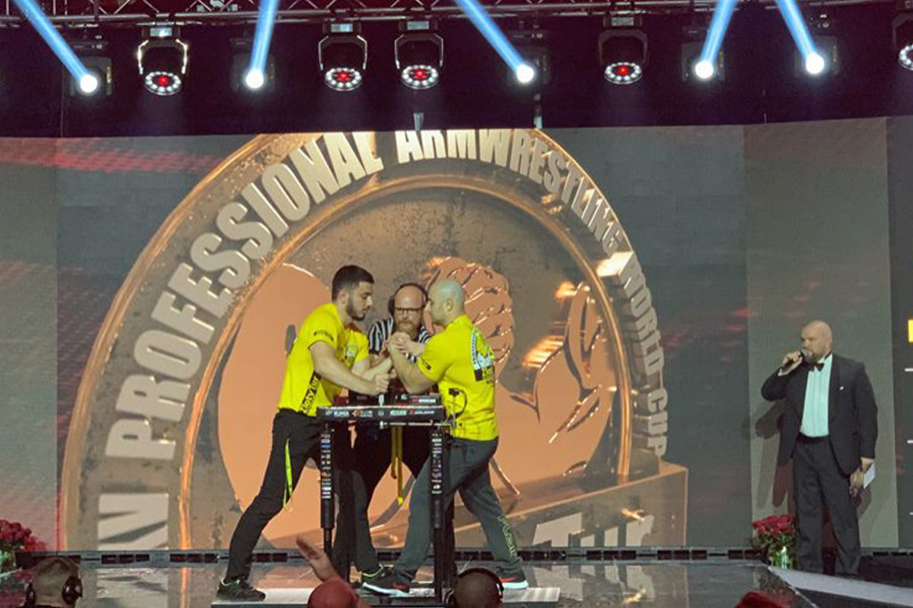 Złoty Tur - zawody w armwrestlingu