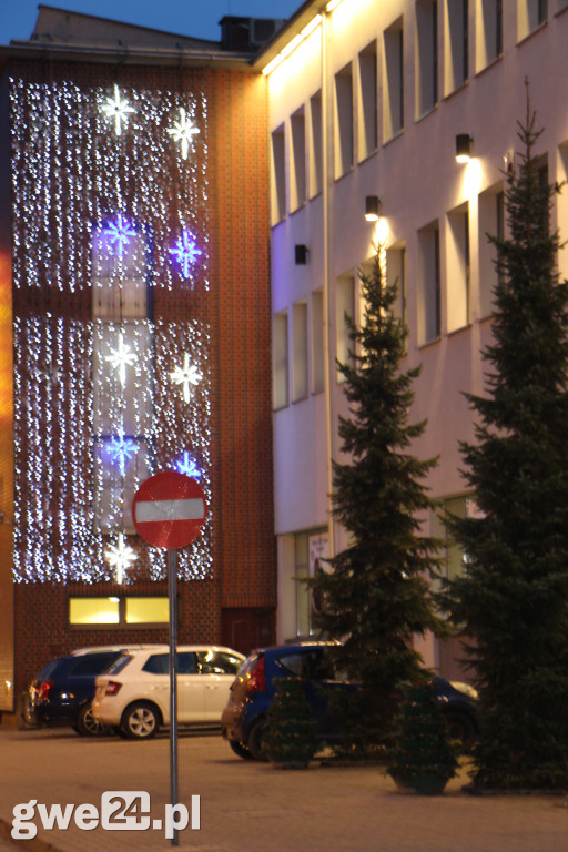 Plac Wejhera rozbłysnął na święta. Zobacz iluminacje!