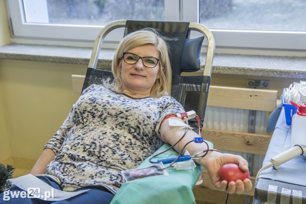 Rekordowy pobór krwi i niemal 300 dawców szpiku