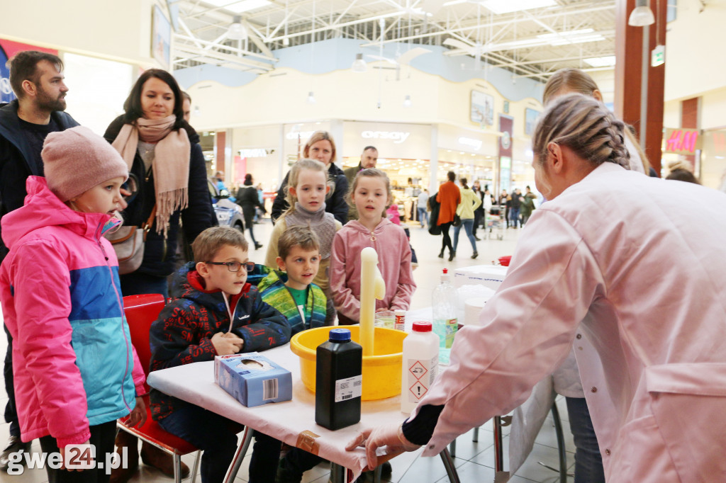 Mydlany świat chemii zachwycał dzieci