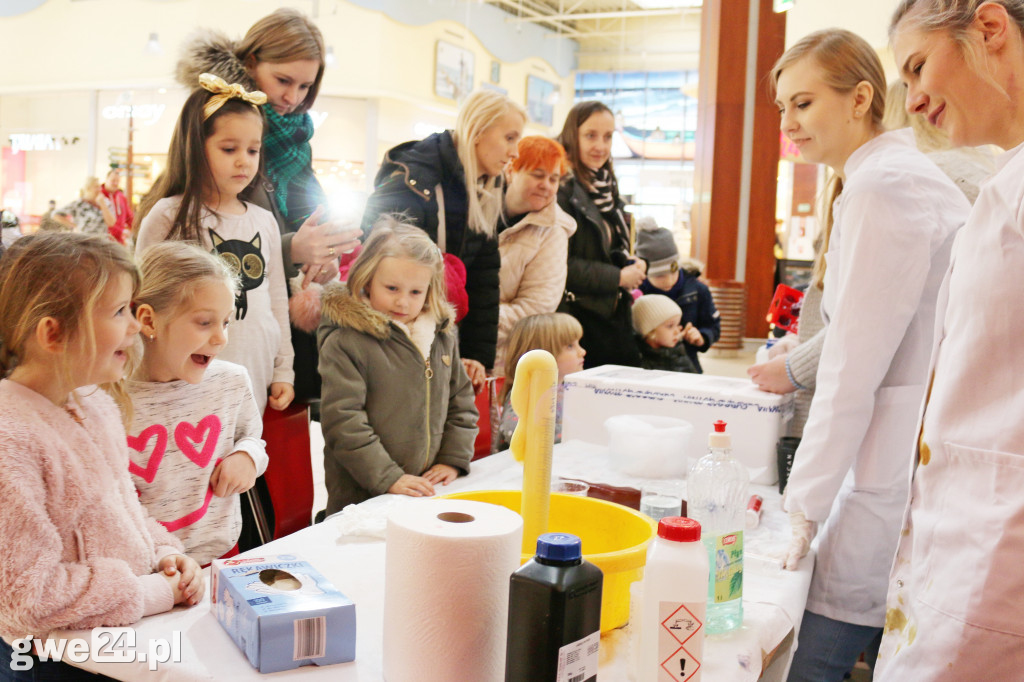 Mydlany świat chemii zachwycał dzieci