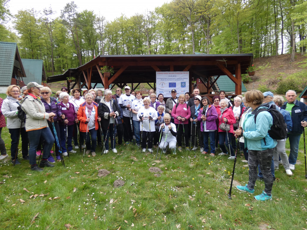 Marsz Nordic Walking Studentów UTW