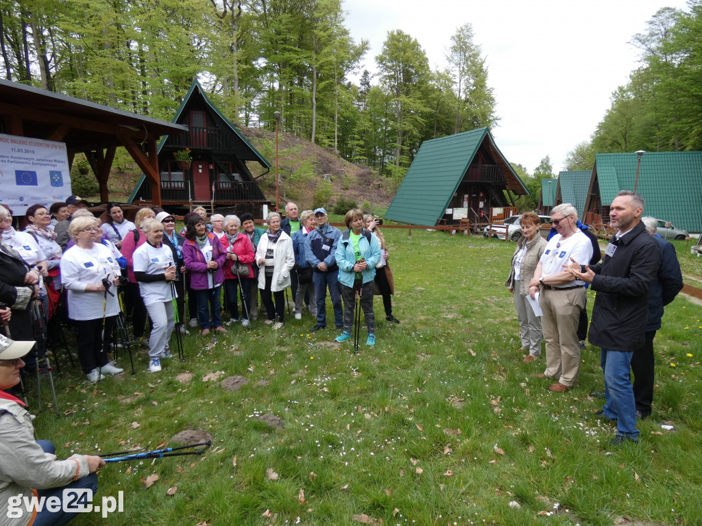 Marsz Nordic Walking Studentów UTW
