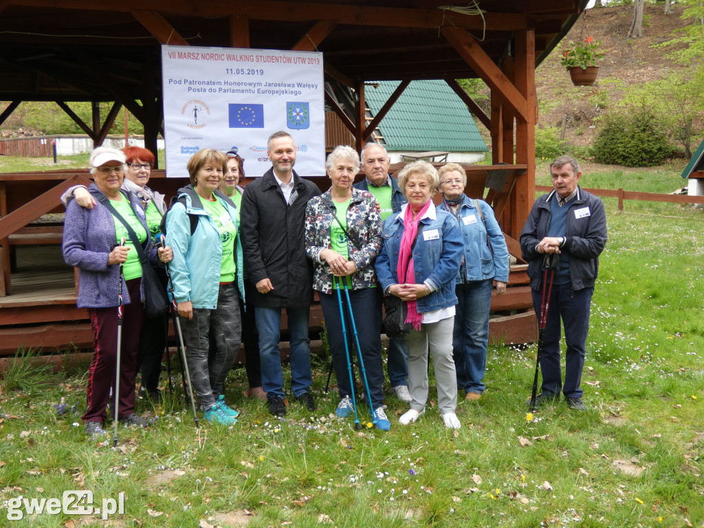 Marsz Nordic Walking Studentów UTW