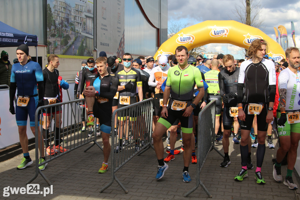 Kilkuset zawodników w duathlonie