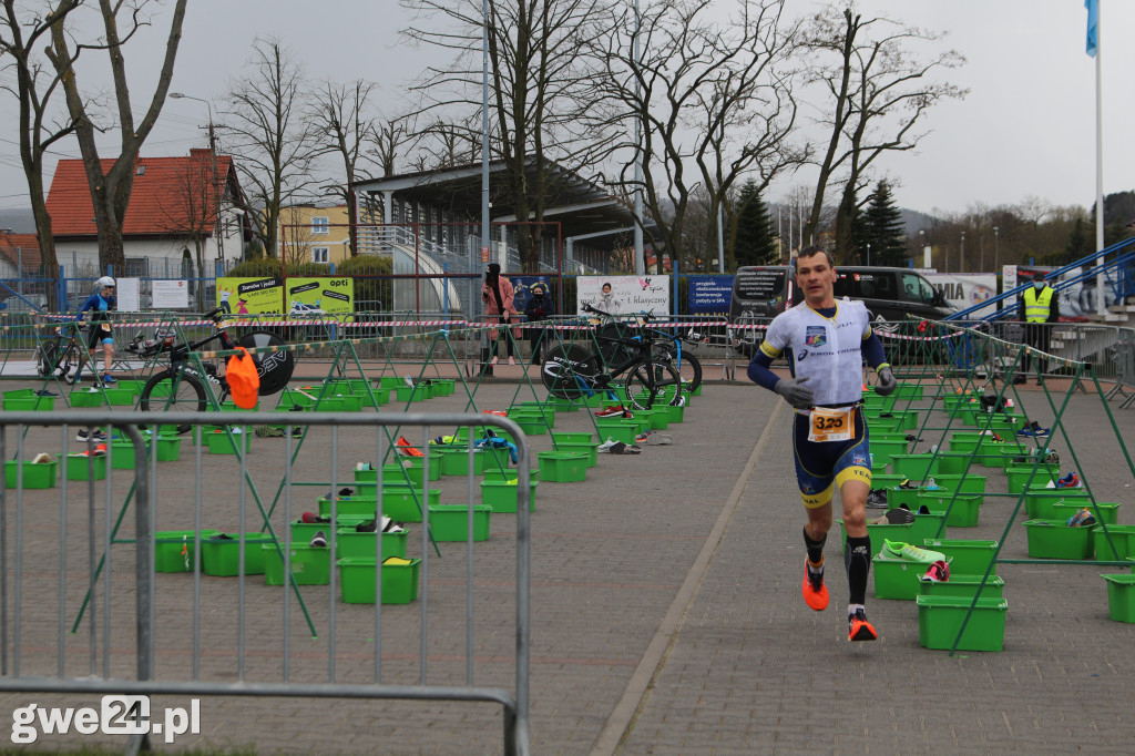 Kilkuset zawodników w duathlonie