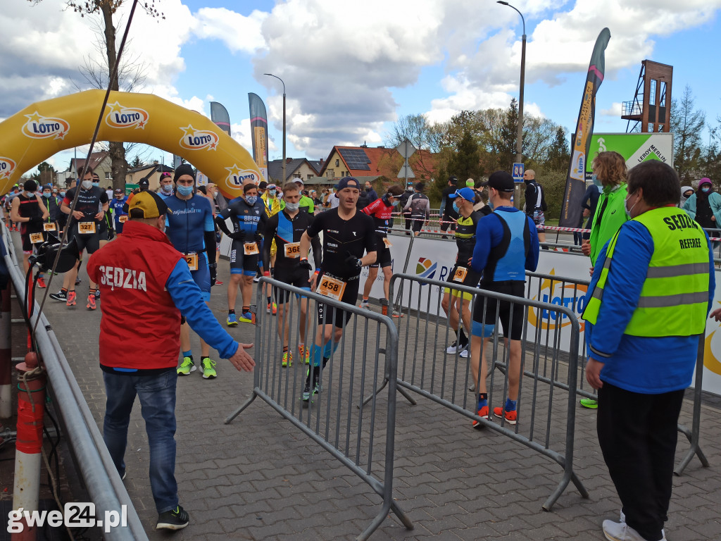 Kilkuset zawodników w duathlonie