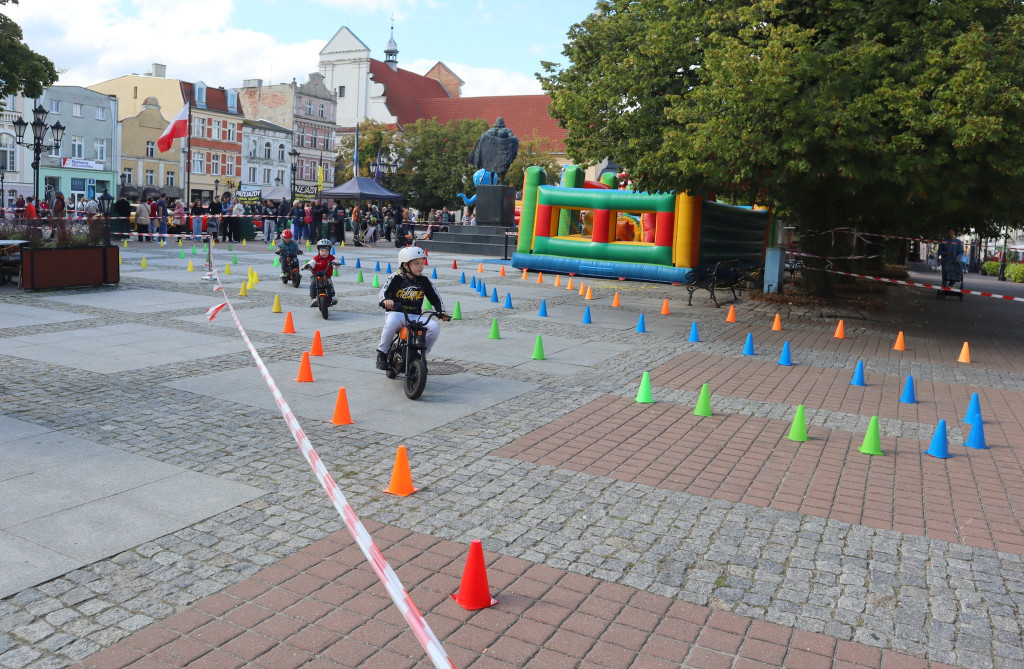 Motoryzacyjna pasja połączona z pomaganiem
