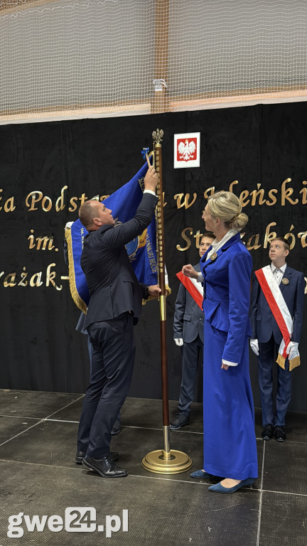 Nadanie imienia i sztandaru Szkole Podstawowej w Jeleńskiej Hucie