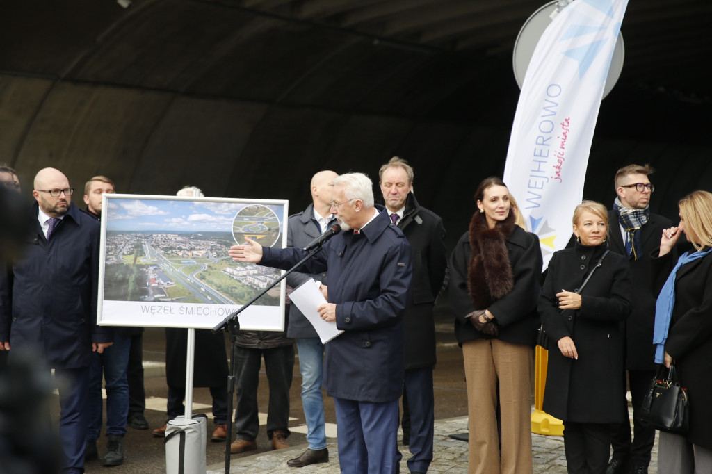 Węzeł Śmiechowo ukończony. Teraz czas na wiadukt PKP