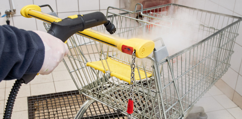 Częściej myją koszyki w sklepach