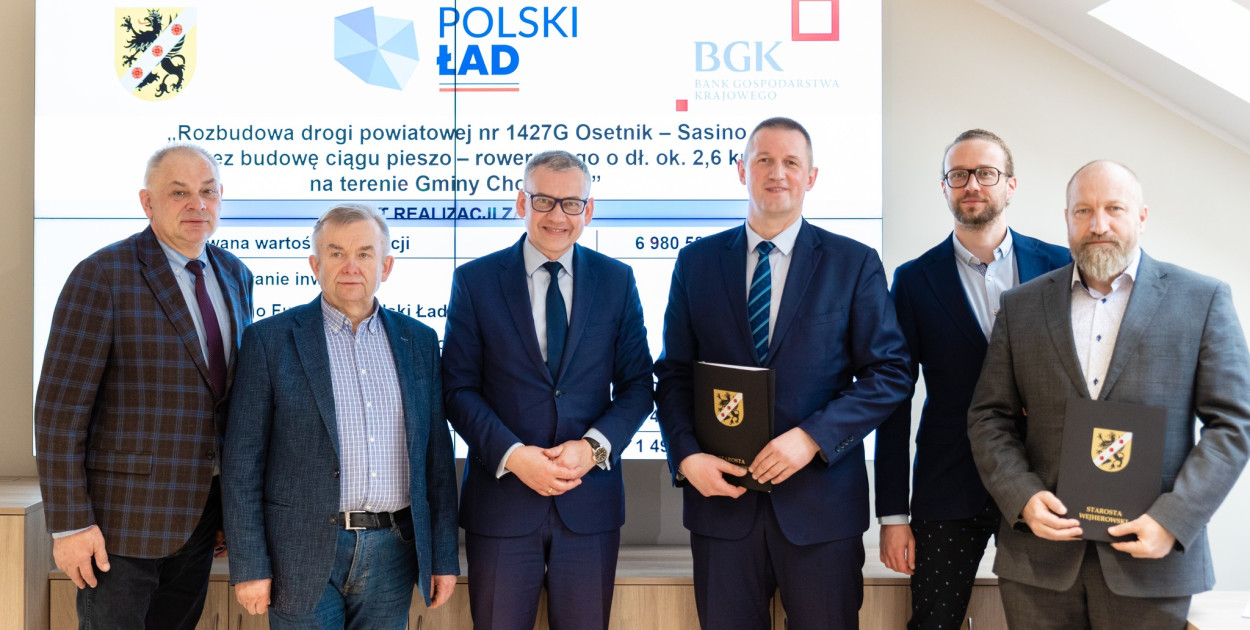Fot. Powiat Wejherowo/ Podpisanie umowy na rozbudowę drogi Osetnik - Sasino