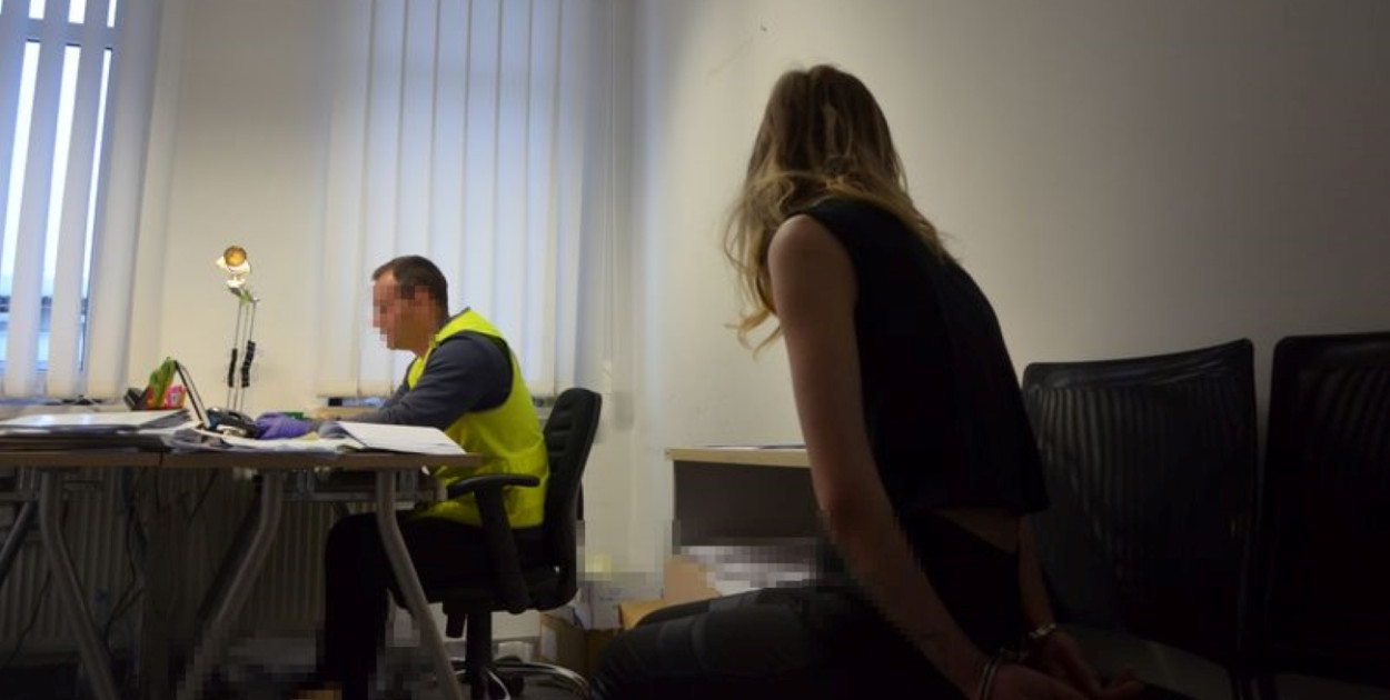 Młoda kobieta dokonała rozboju na nastolatku