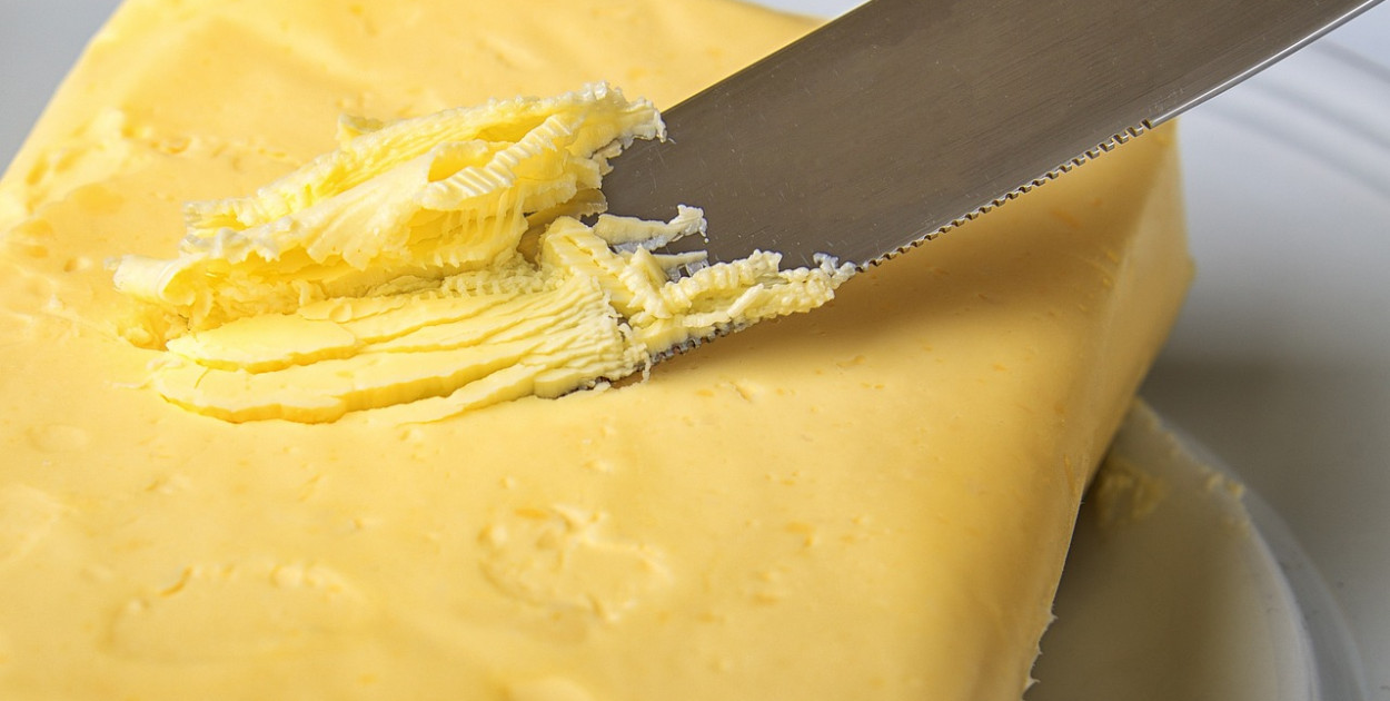 9 złotych za kostkę masła! Dlaczego ceny galopują do góry?