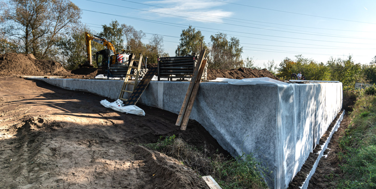 Postępy na budowie zbiornia retencyjnego
