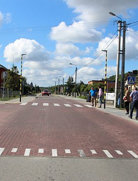 Przebudowano przejście dla pieszych na ulicy Leśnej w Bolszewie-32765