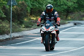Motocyklista stracił prawo jazdy-43765