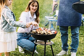 Czy 2 maja to dzień wolny od pracy? Jak działają sklepy i urzędy?-43779