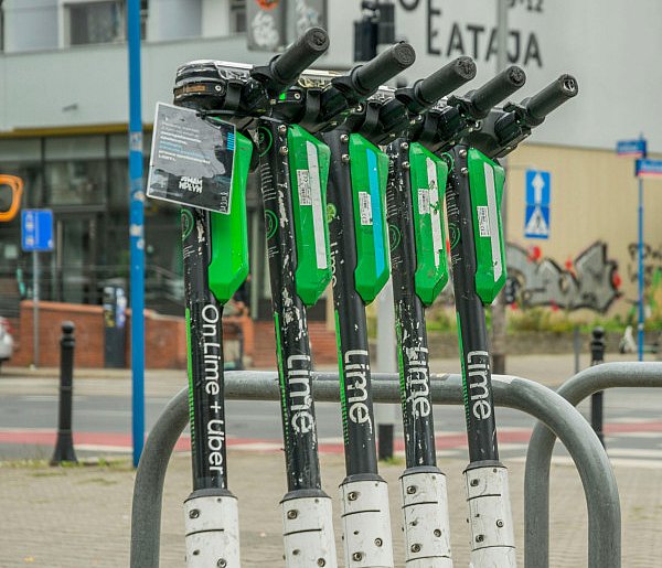 Nietrzeźwy na hulajnodze elektrycznej-44080