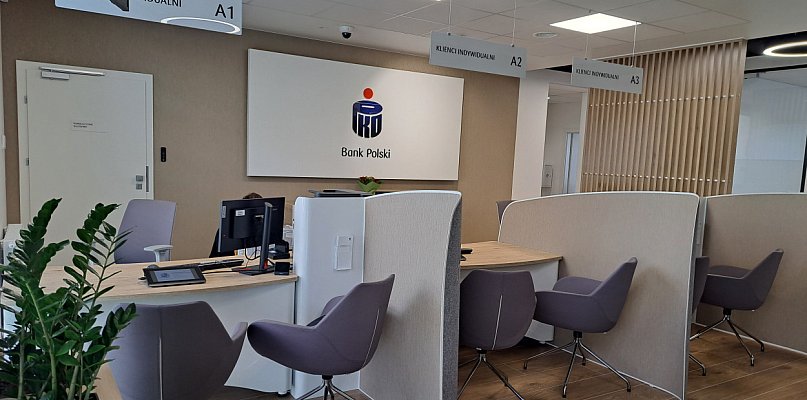 PKO Bank Polski w Redzie po modernizacji - 44352