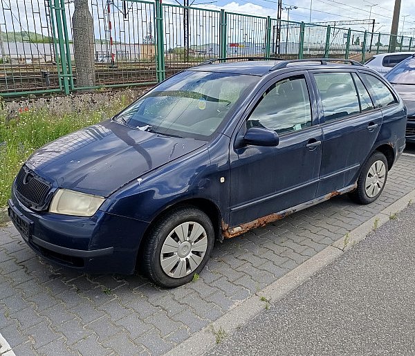 Kolejne wraki usunięte z ulic miasta-44710