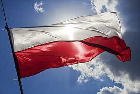 Flaga i hymn na nowo? Rząd chce korekty przepisów dot. symboli narodowych-44821