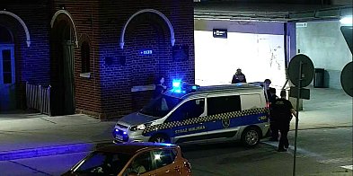 Pobudzony mężczyzna zaczepiał pasażerów-45296