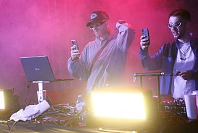Z głośników leciał hip hop-45497