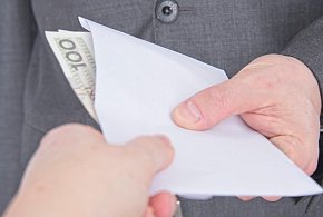 Zarabiasz bez firmy? Od 2026 roku wchodzi nowy, wyższy próg-46017