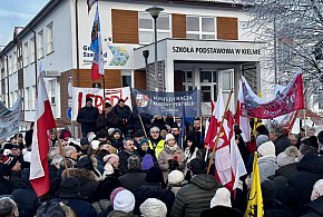 Wyjaśnienie afery o krzyż w Kielnie-47416