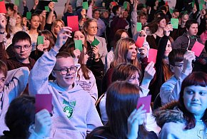 Międzypokoleniowa siła słów – debata o mowie nienawiści