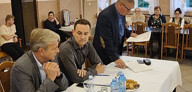 Spotkania wiejskie i podejmowanie decyzji-45719