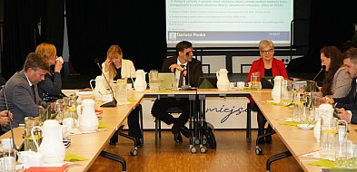 Nowe szkoły, drogi i boiska. Gmina Wejherowo uchwaliła budżet-47214